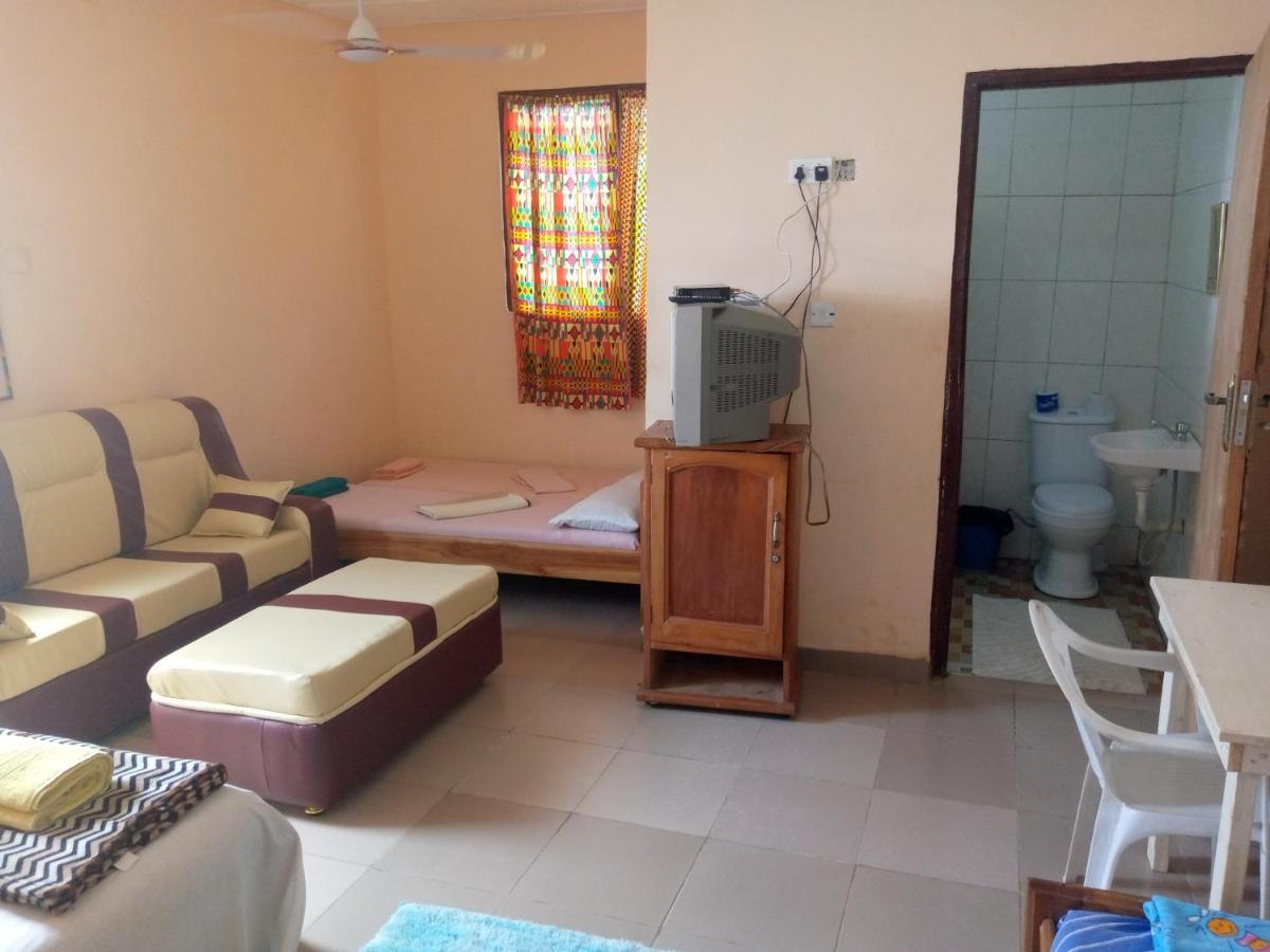 Wli Waterfalls Inn Wli Afegame Екстер'єр фото